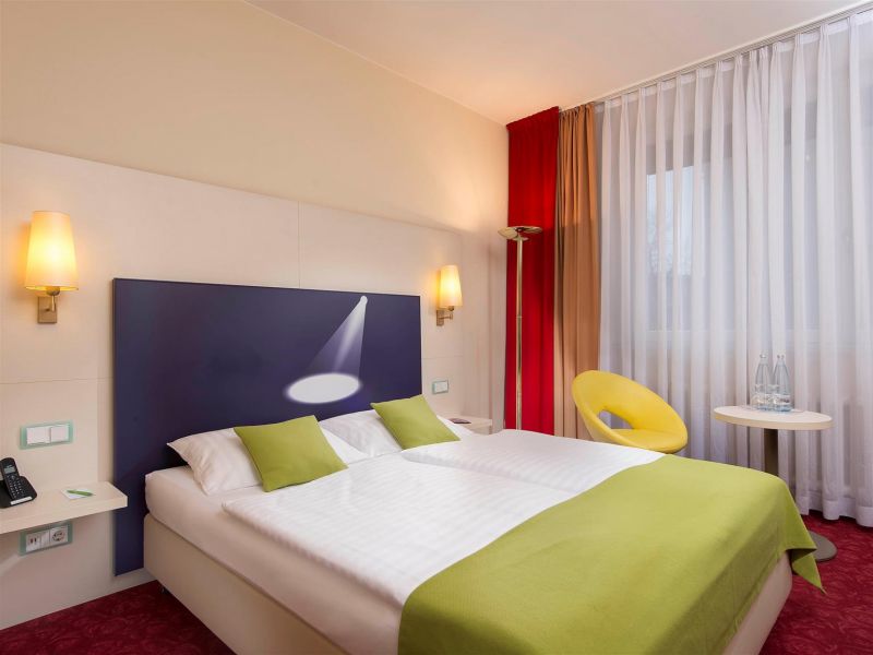Ibis Styles Berlin An Der Oper 3*
