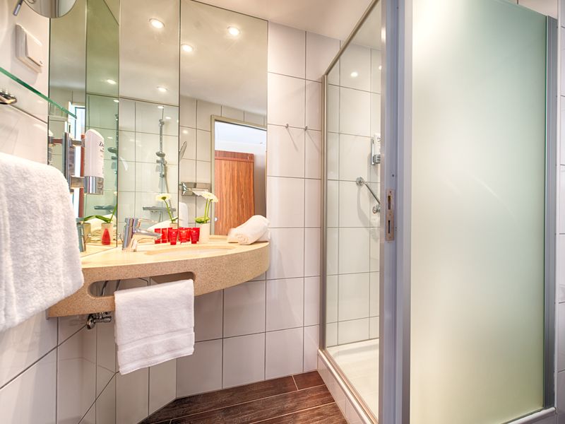Leonardo Hotel Dresden Altstadt 3*
