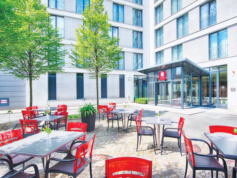 Leonardo Hotel Dresden Altstadt 3*