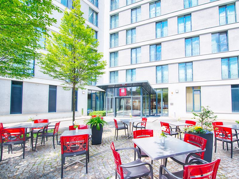 Leonardo Hotel Dresden Altstadt 3*