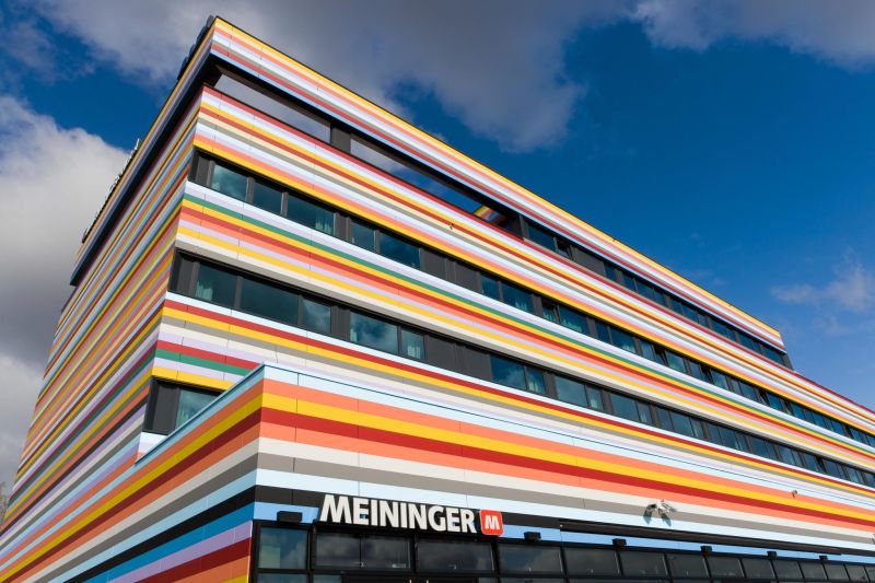Meininger Hotel Berlin Airport 3*