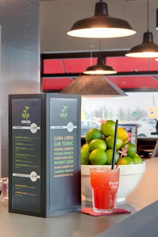 Meininger Hotel Berlin Airport 3*