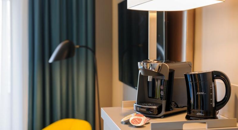 Mercure Berlin Wittenbergplatz 4*