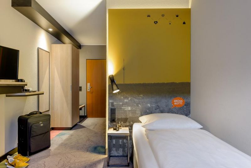 Mercure Stuttgart Zuffenhausen 3*