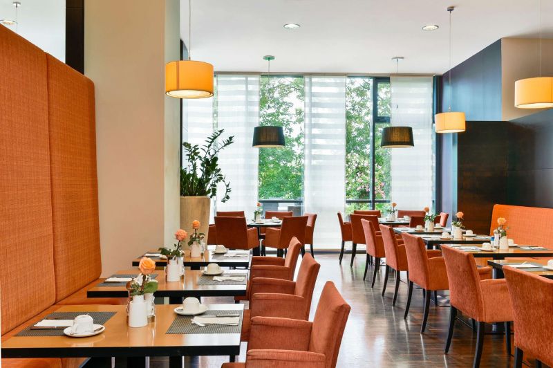 Nh Stuttgart Airport 4*