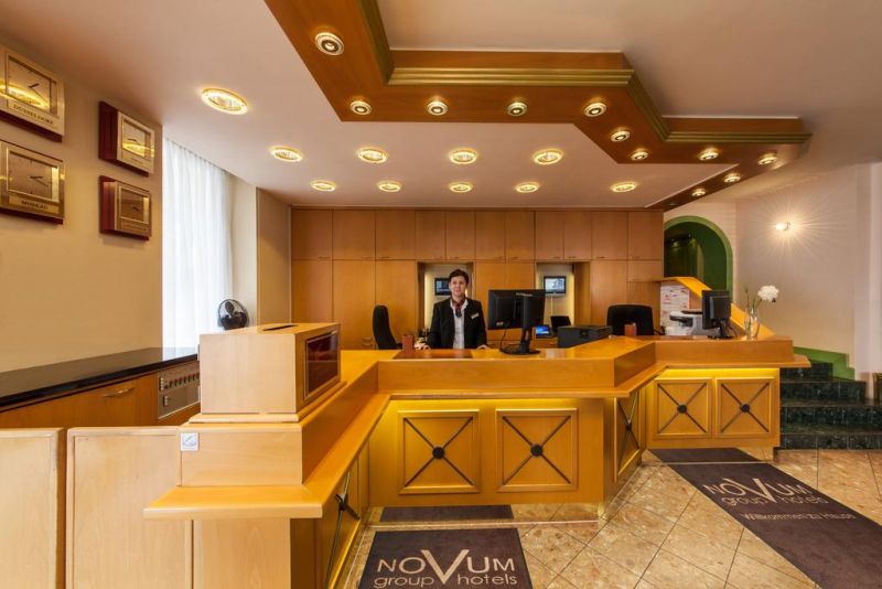 Novum Excelsior Dusseldorf 3*
