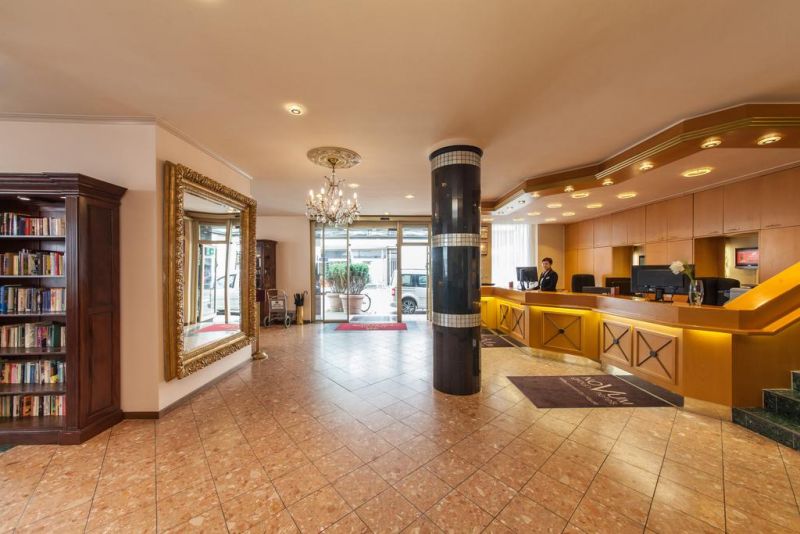 Novum Excelsior Dusseldorf 3*