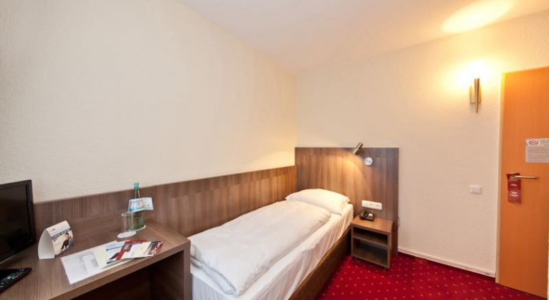 Novum Leonet Koln 3*