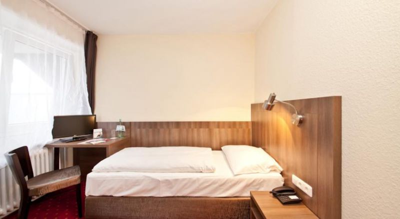 Novum Leonet Koln 3*