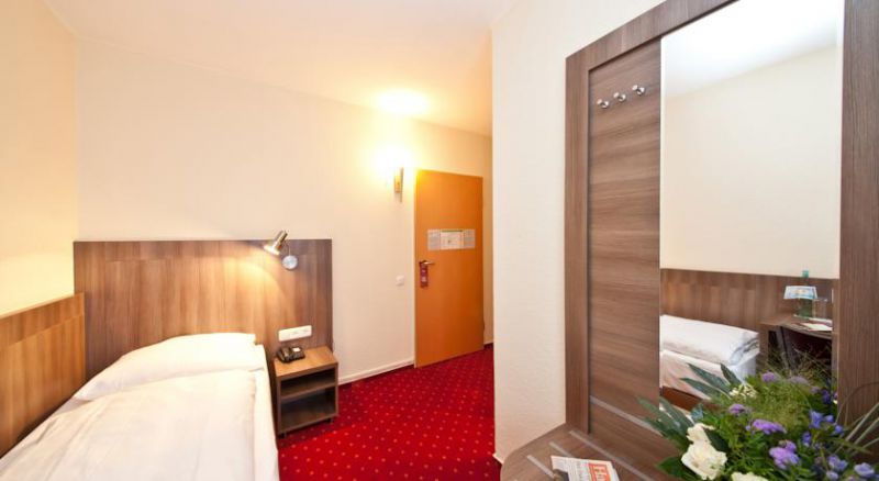 Novum Leonet Koln 3*