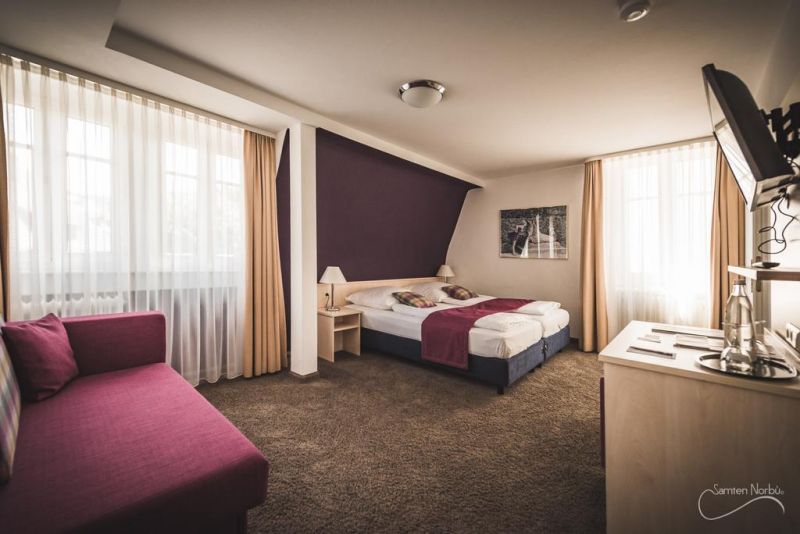 Societe Boutique 3*