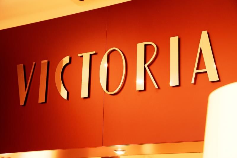 Victoria 4*