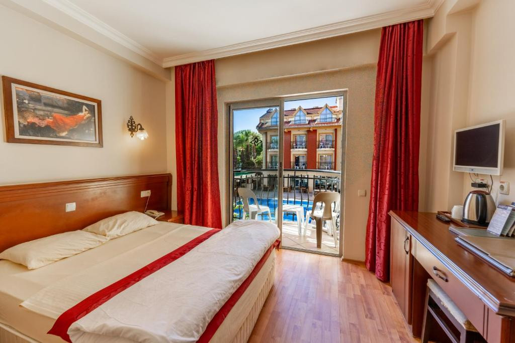 Astoria Hotel & Spa 4*