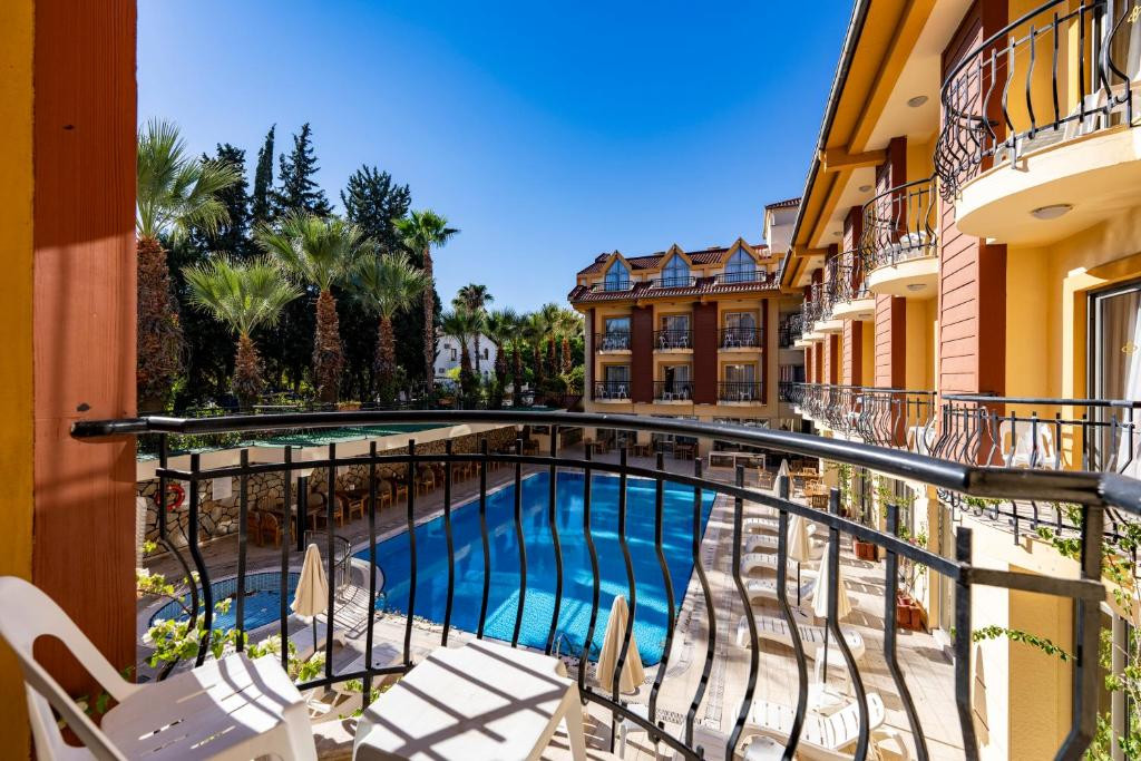 Astoria Hotel & Spa 4*