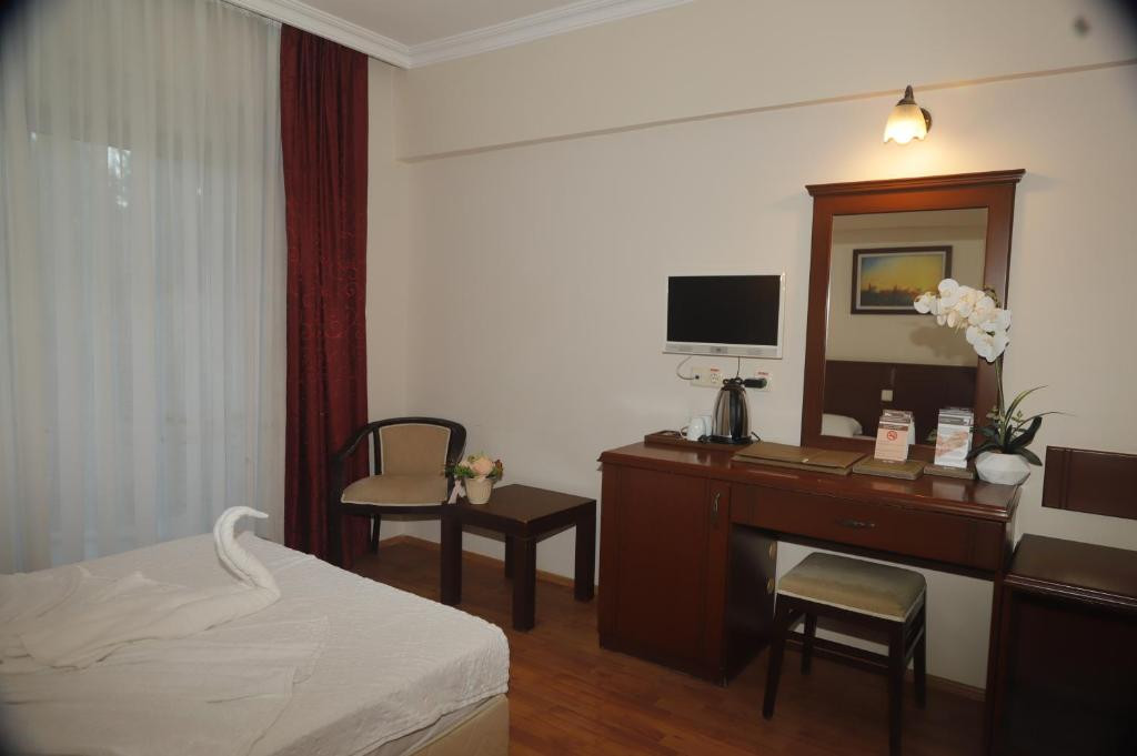 Astoria Hotel & Spa 4*