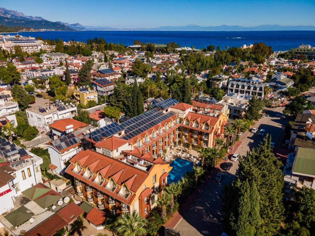 Astoria Hotel & Spa 4*