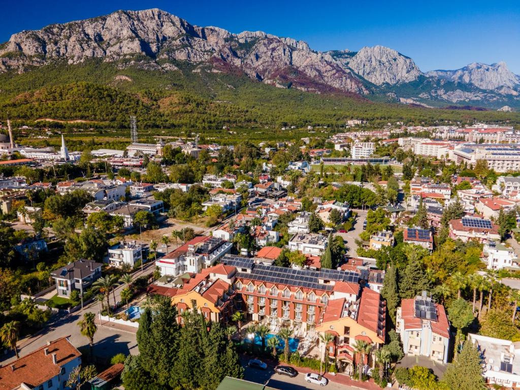 Astoria Hotel & Spa 4*
