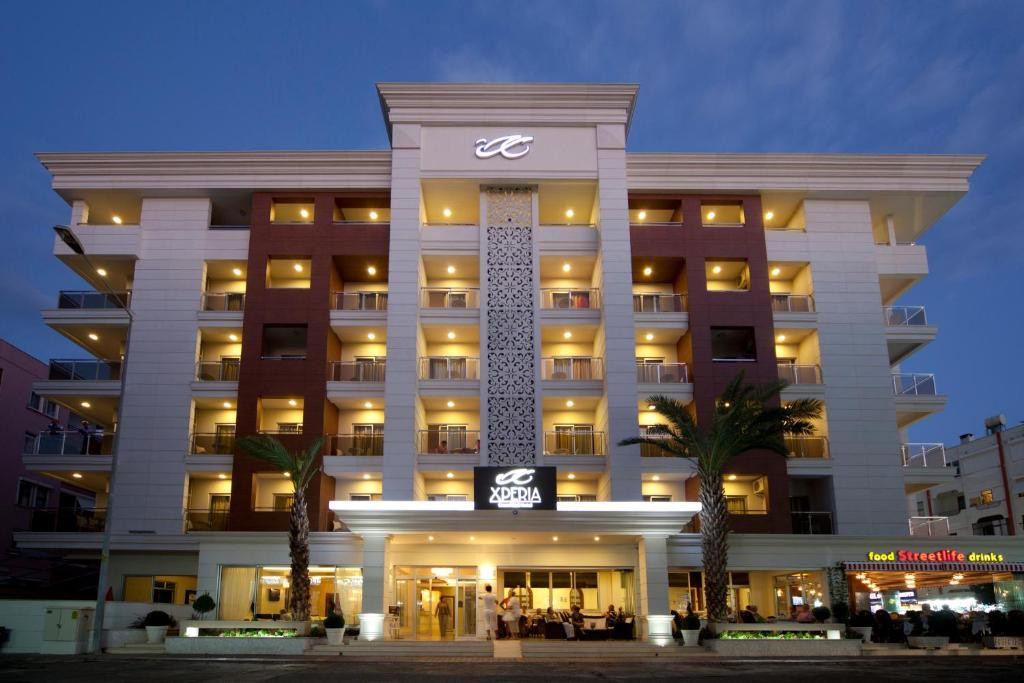 Xperia Grand Bali 4*