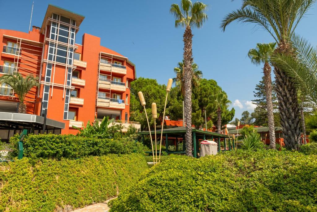 Aqi Pegasos Club 4*