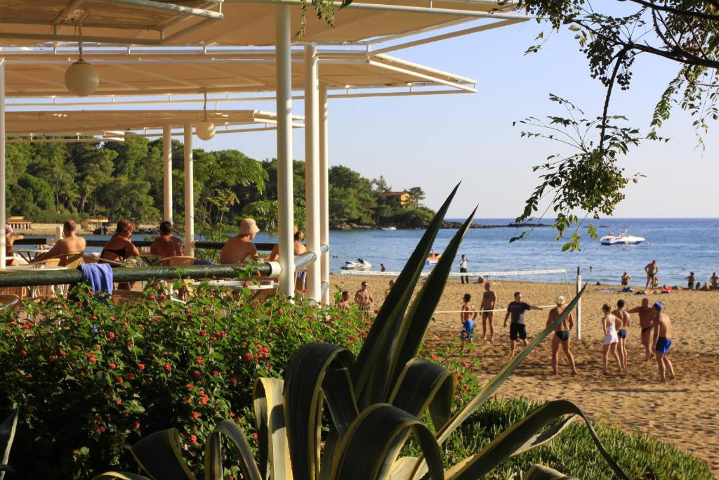 Aqi Pegasos Club 4*