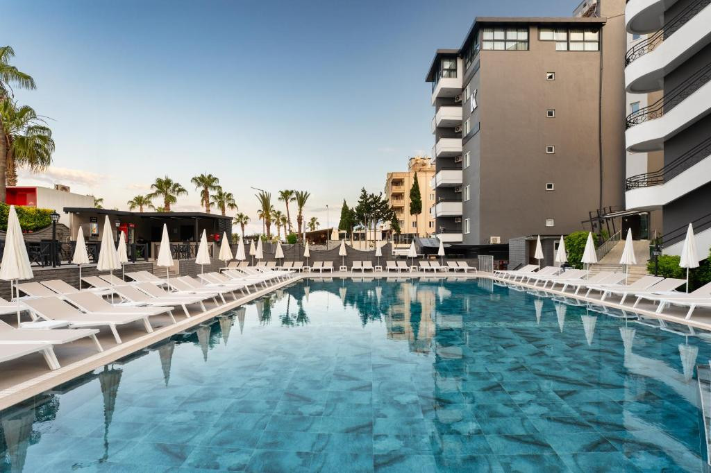 Kaila Krizantem Hotel 4*