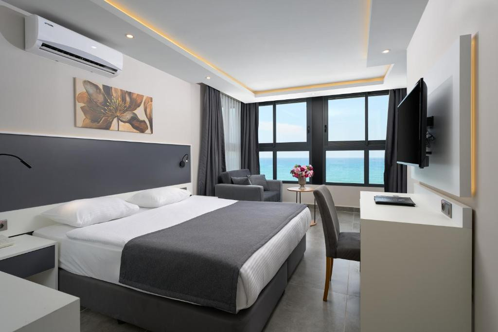 Kaila Krizantem Hotel 4*