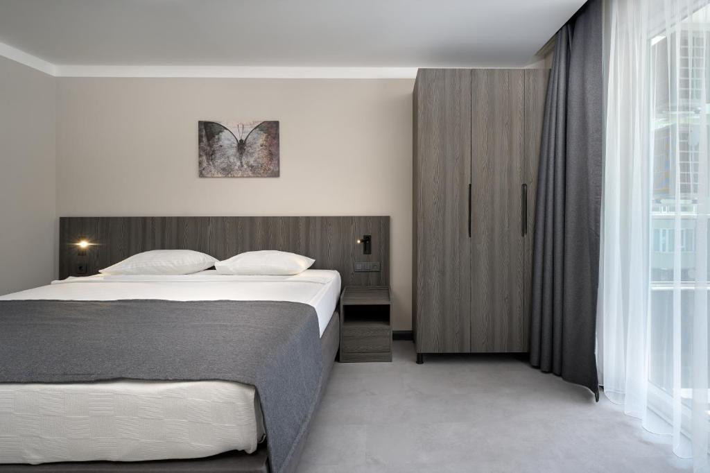 Kaila Krizantem Hotel 4*