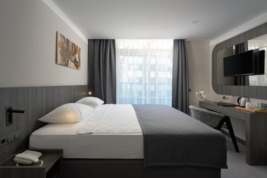 Kaila Krizantem Hotel 4*