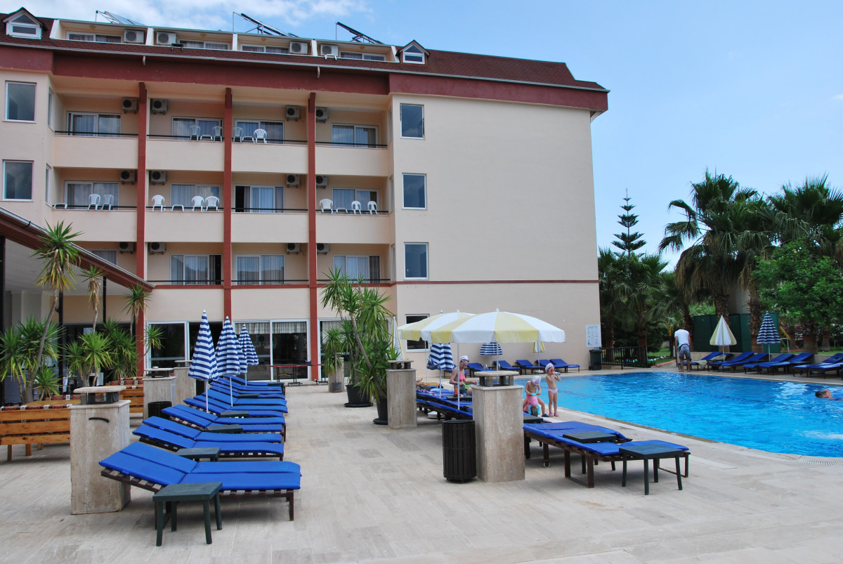 Castle Park (Ex. Larissa Park) 4*