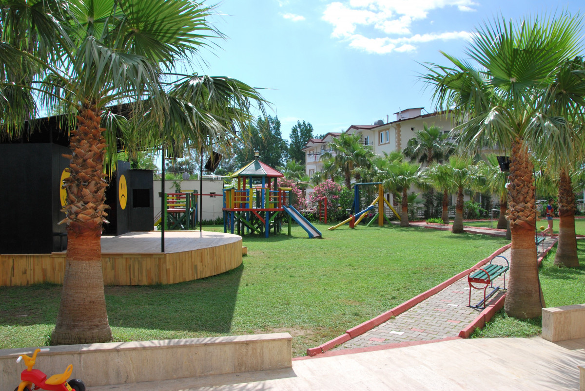 Castle Park (Ex. Larissa Park) 4*