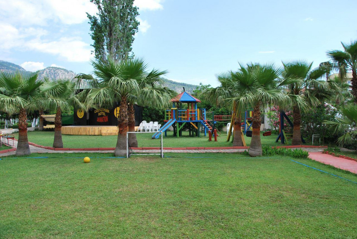 Castle Park (Ex. Larissa Park) 4*