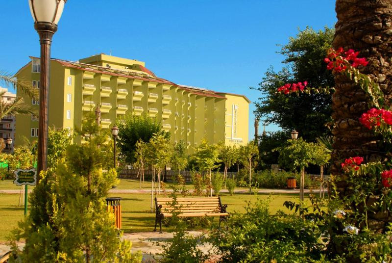 Sunstar Beach Hotel 4*