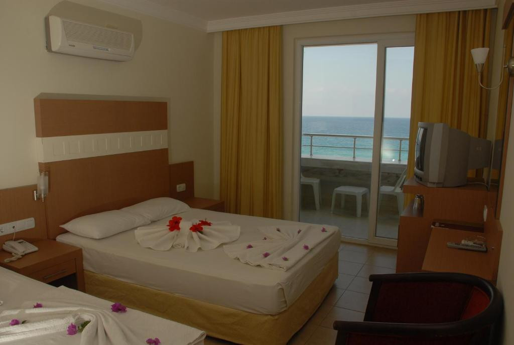 Sunstar Beach Hotel 4*