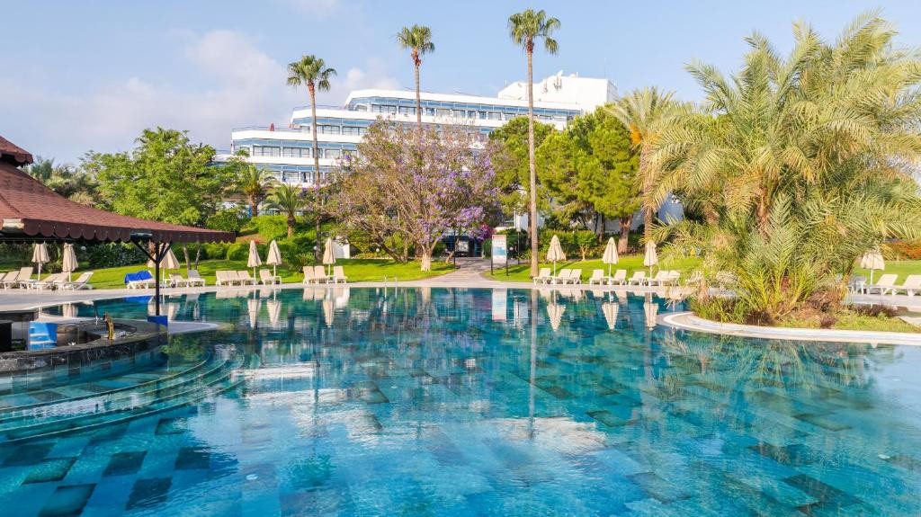 Sunrise Resort & Spa 5*