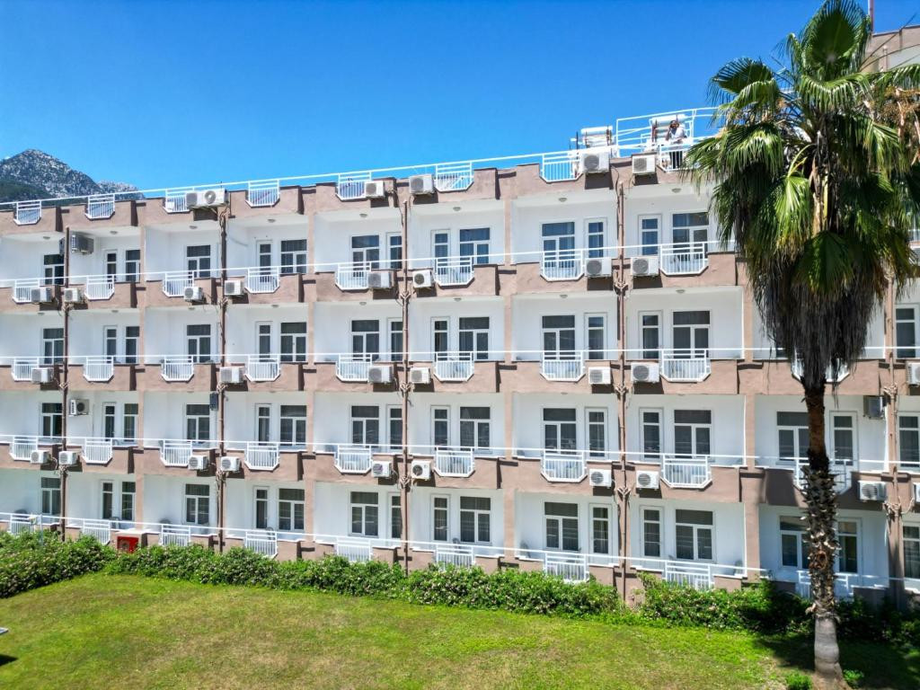 Marinez Hotel (Ex. Rios Latte) 4*