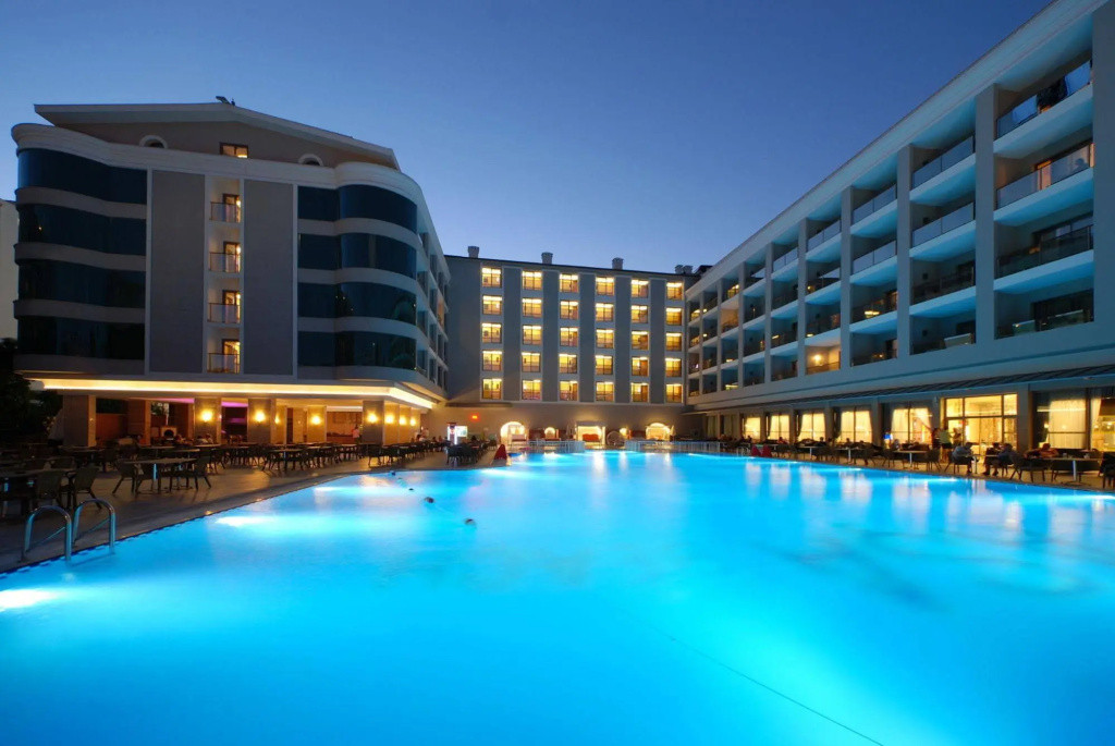 Pasa Beach 4*