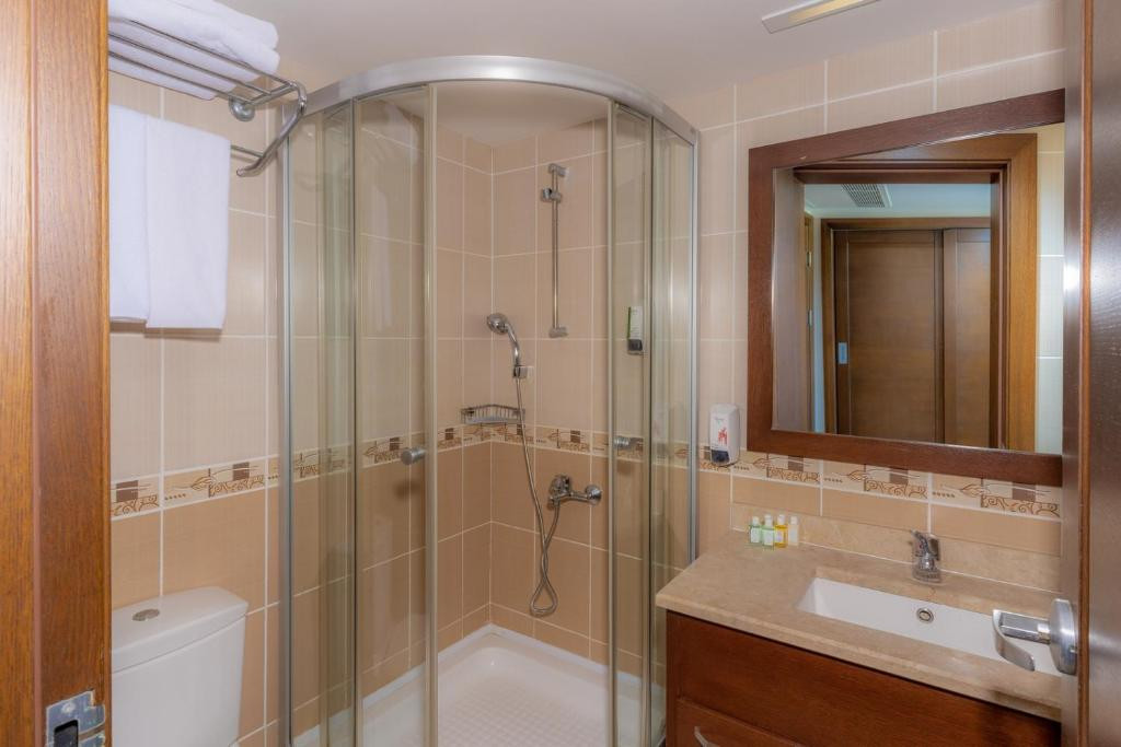 Zeniya Latanya Park Resort 4*