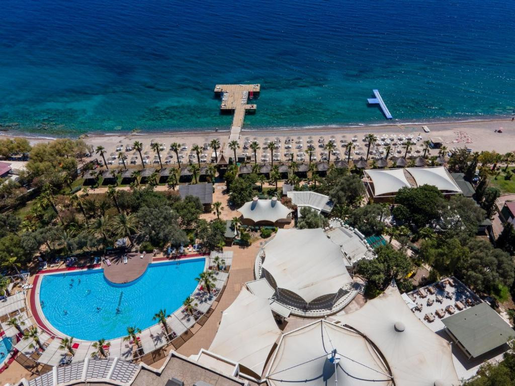 Zeniya Latanya Park Resort 4*