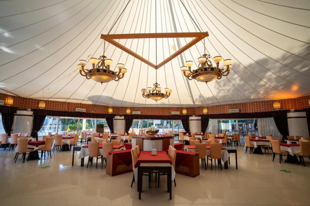 Zeniya Latanya Park Resort 4*
