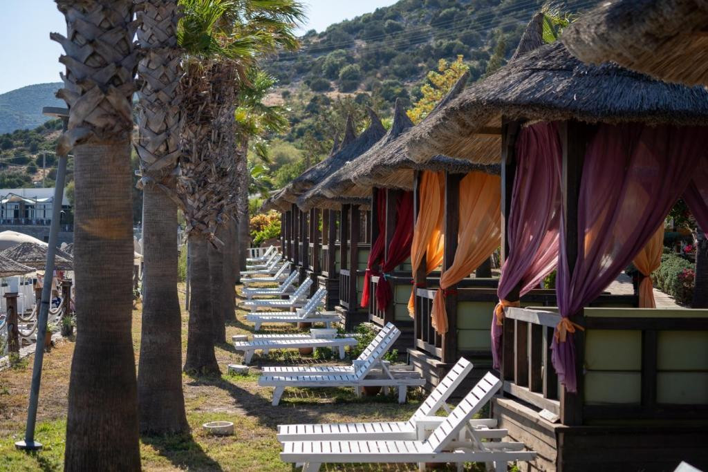 Zeniya Latanya Park Resort 4*