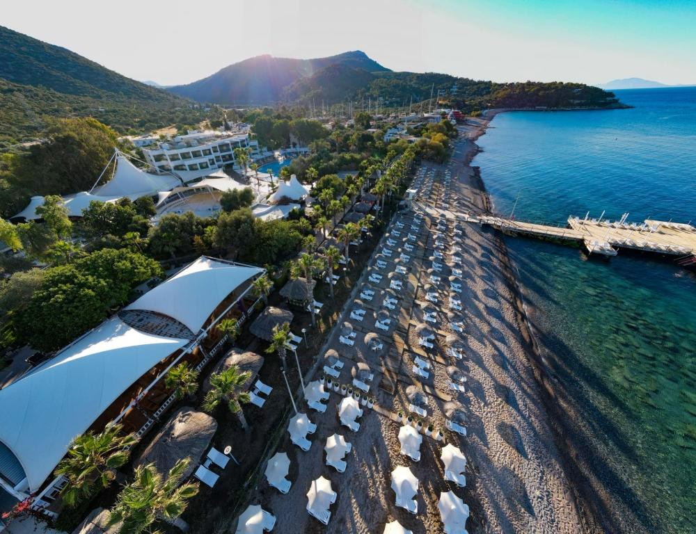 Zeniya Latanya Park Resort 4*
