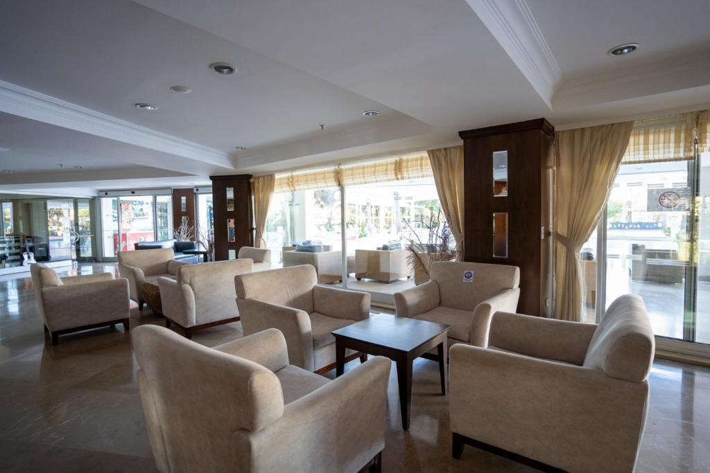 Zeniya Latanya Park Resort 4*