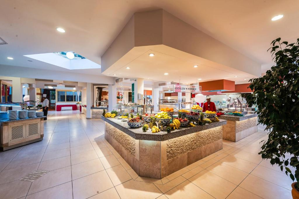 Robinson Camyuva Adults Only 5*