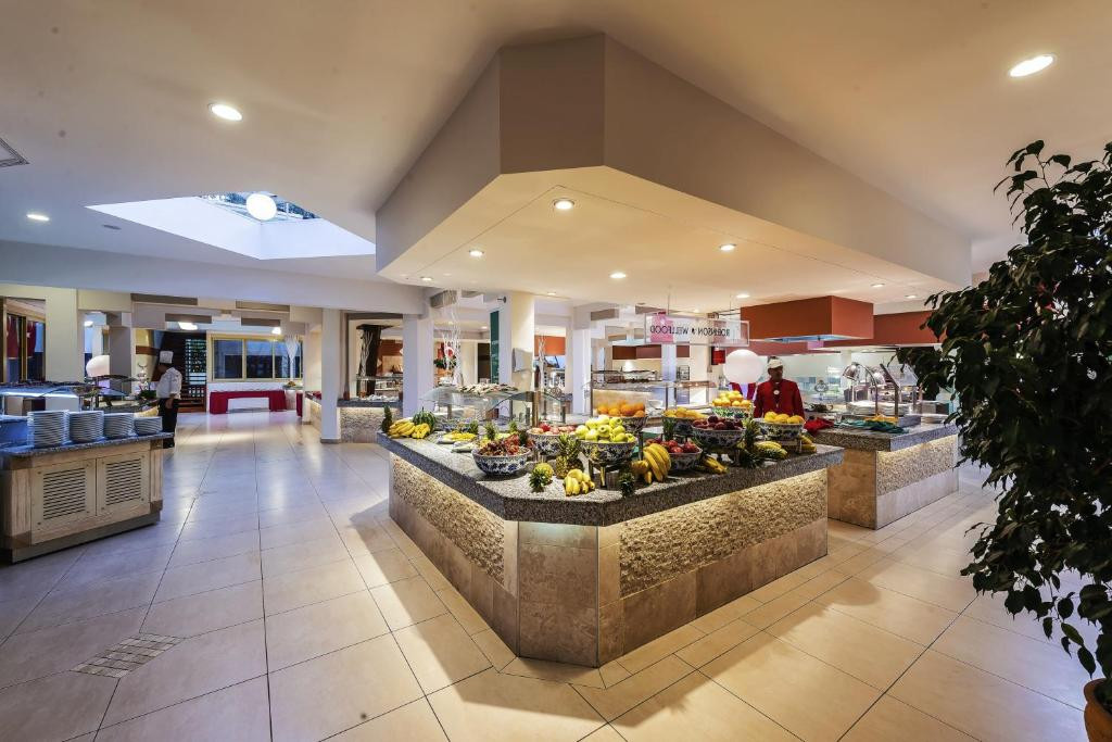 Robinson Camyuva Adults Only 5*