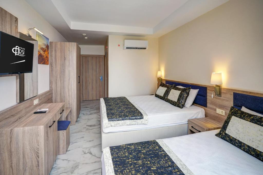 Arsi Hotel 4*