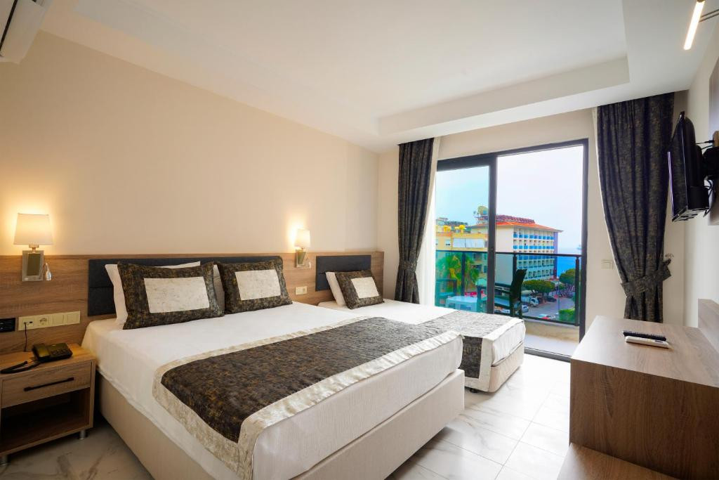 Arsi Hotel 4*