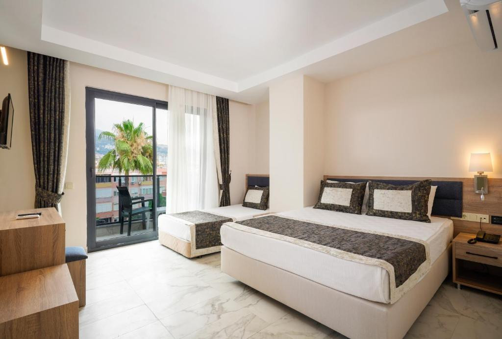 Arsi Hotel 4*