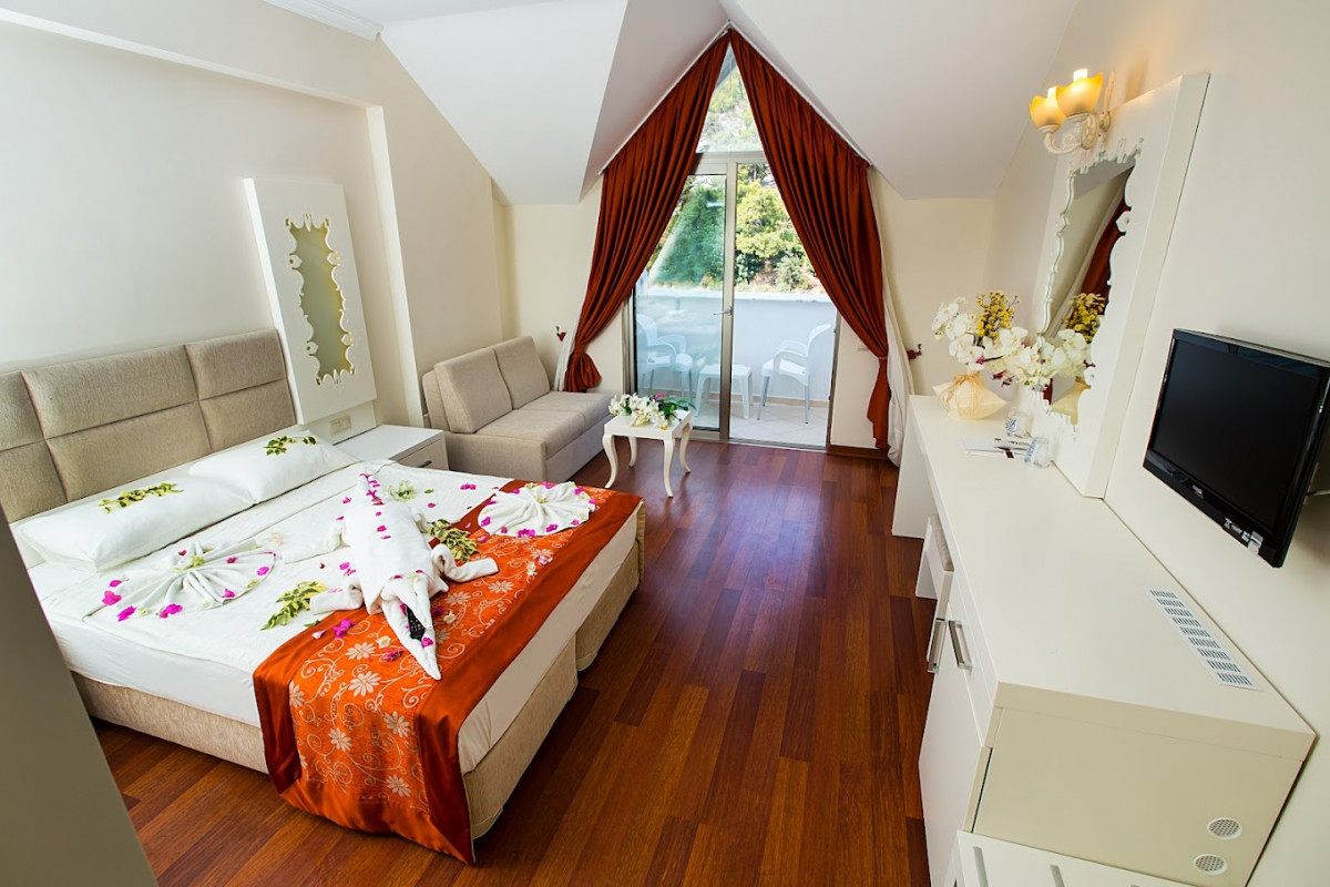 Grand Miramor Hotel & Spa 4*