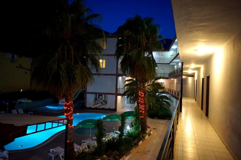 Aybel Inn 3*