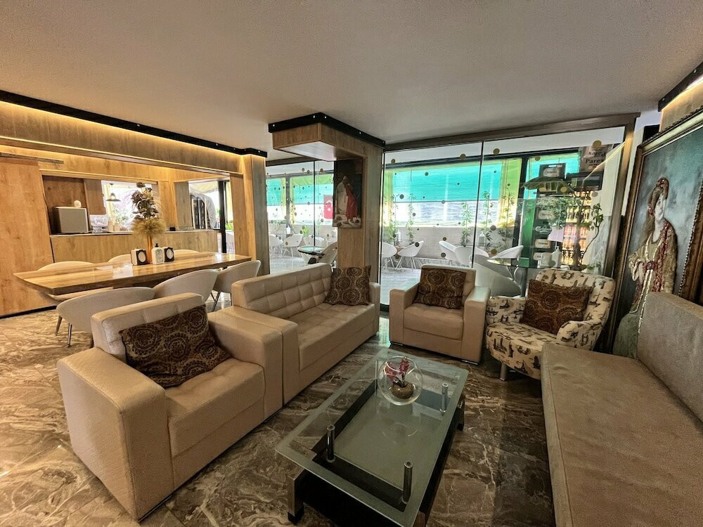 Romeo Beach Hotel 3*